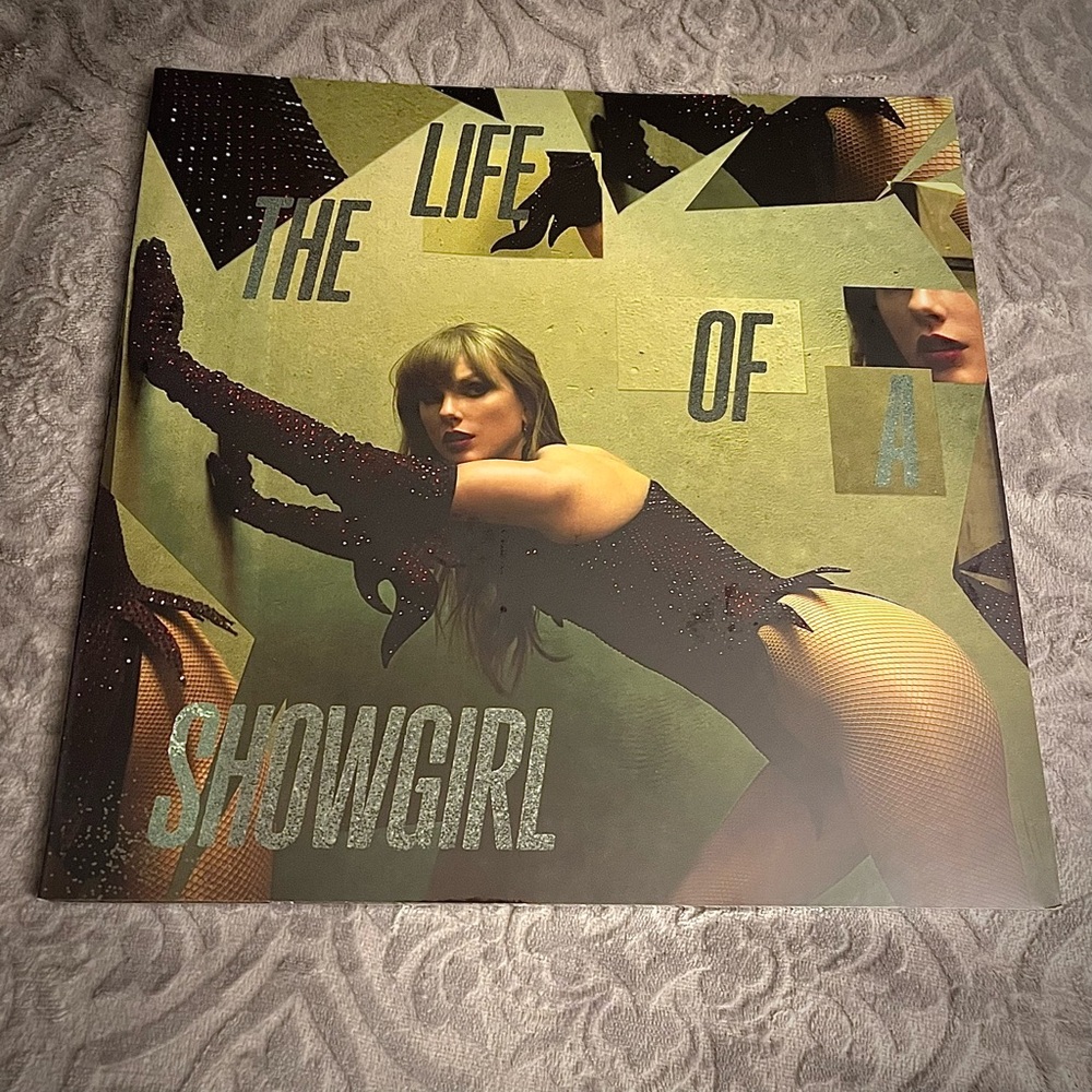 Taylor Swift Life of a Showgirl Wintergreen & Onyx Vinyl (Shiny Bug Edition)